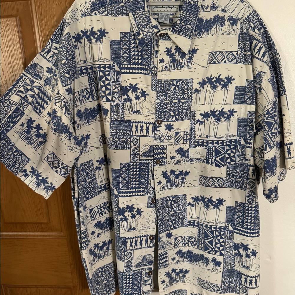 Blue and White Honolua Surf Co Patterned Tropical Men's Shirt XL